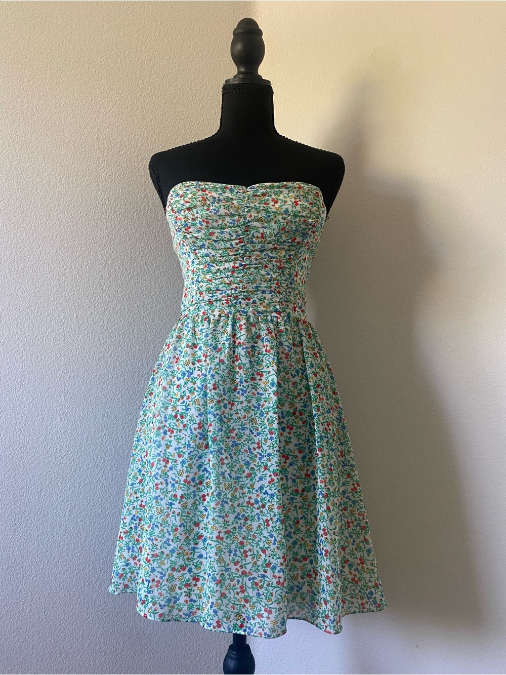 Guess Strapless Multicolor Floral Dress